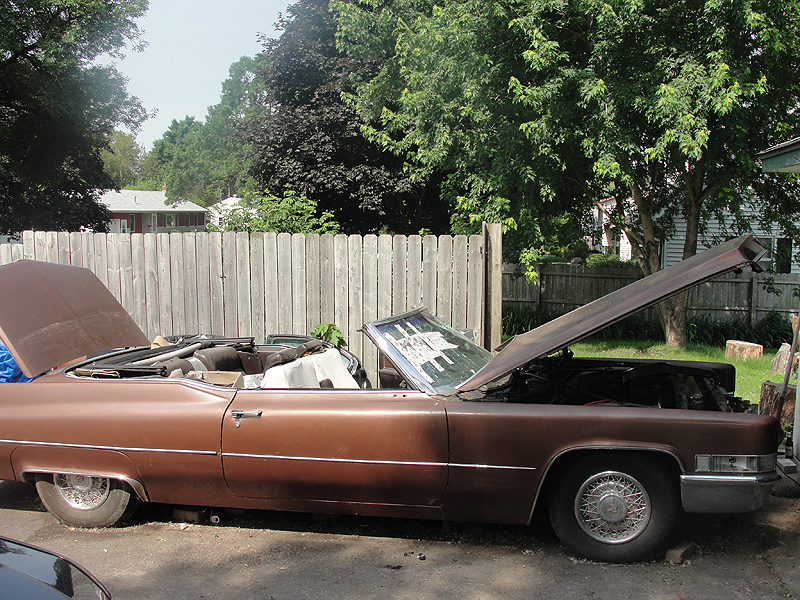 1969 Cadillac Convertible - Windshield Cracked & Broken Vandalism
