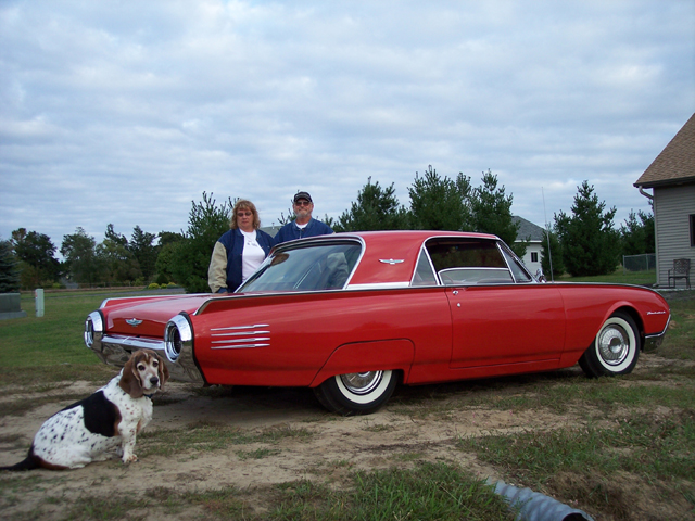 1961 Thunderbird installed windshield.